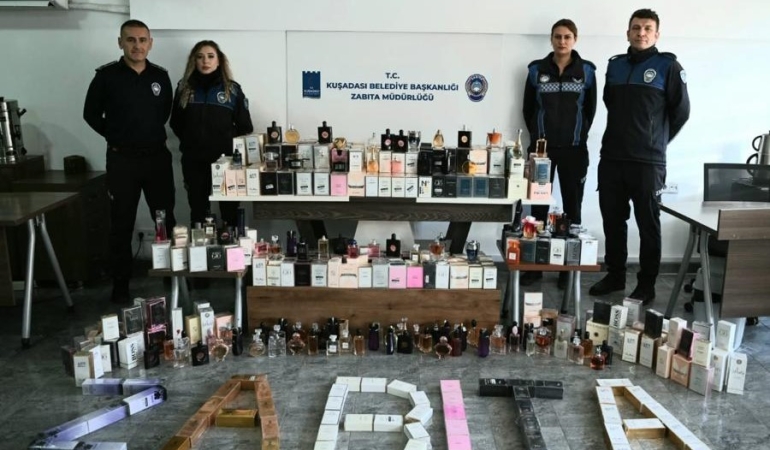 Kuşadası Belediyesi’nden Sahte Parfüm Satışına Geçit Yok