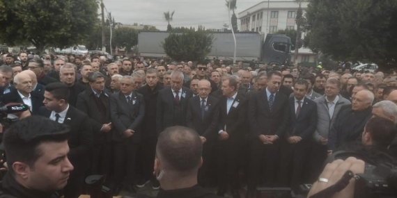 Büyükşehir Belediye Başkanı Vahap Seçer’in Kardeşi Uğurcan Seçer’in Cenaze Törenine Yoğun Katılım