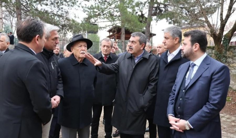 Milli Eğitim Bakanı Yusuf Tekin, Safranbolu’daki Cemil Meriç Mesleki ve Teknik Anadolu Lisesi’nin Restorasyon Çalışmalarını İnceledi