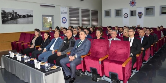 Adana’da Hukuki Hassasiyetlere Odaklanan Vatandaşlık Eğitimi