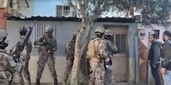 İzmir Merkezli DEAŞ Operasyonunda Tutuklamalar..!