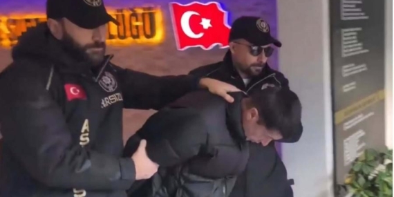 İzmir’de İş Yerinden Hırsızlık !!!