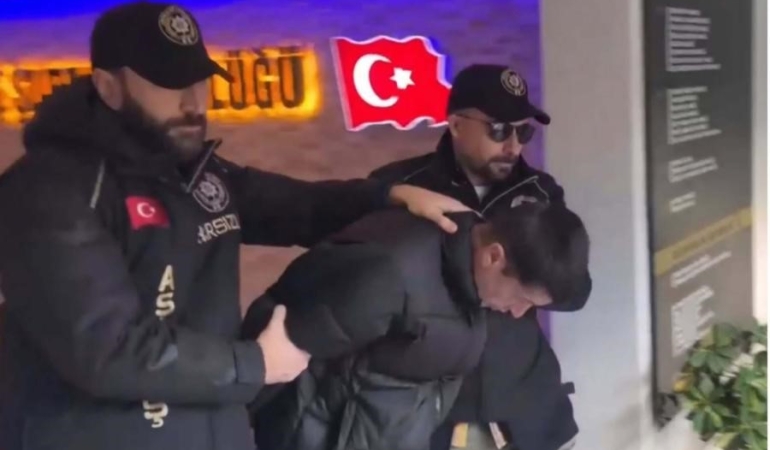 İzmir’de İş Yerinden Hırsızlık !!!