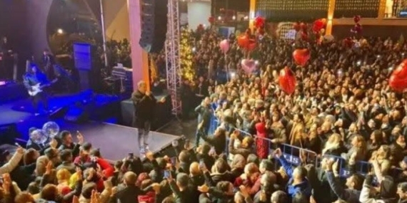 Haluk Levent Yeni Yıla Depremzedelerle Girdi
