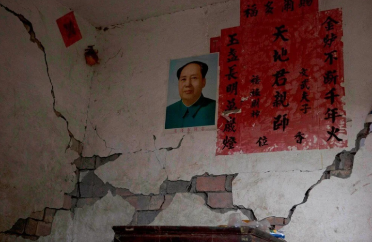 Tibet’te 6.8 Büyüklüğünde Deprem: Binlerce Ev Hasar Gördü