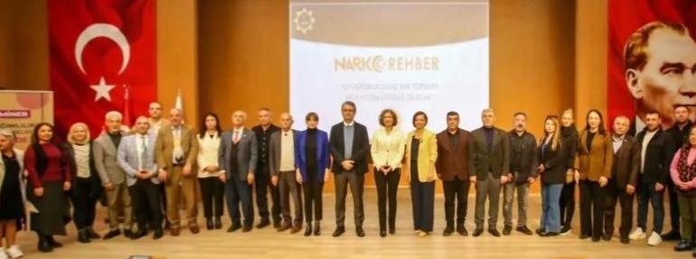 Karabağlar Belediyesi’nden Yoğun İlgi Gören Bağımlılık Semineri