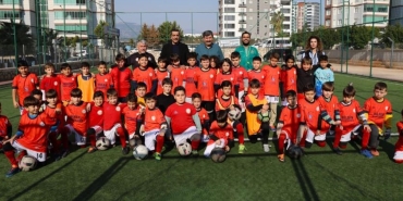 17373702971236336162