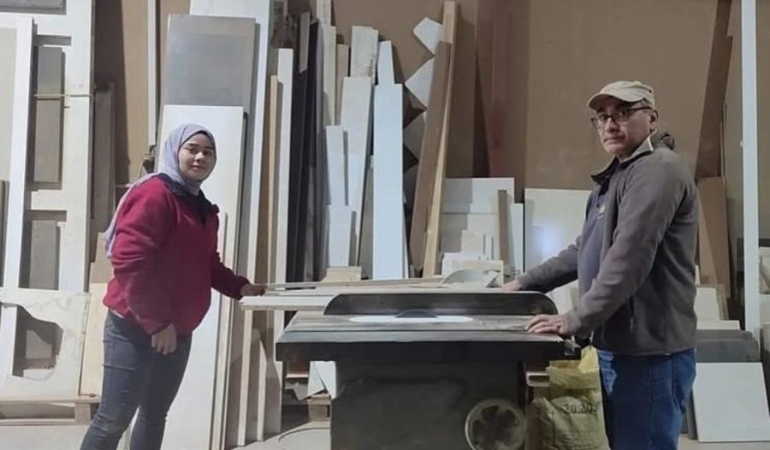 Kahramanmaraşlı Genç Kadın Usta: Babasının İzinden Giderek Mobilya Sektöründe Örnek Oldu