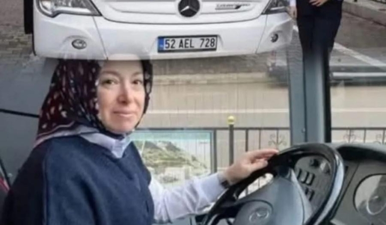 17381016561240545907