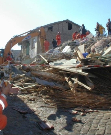 17386196691063836208