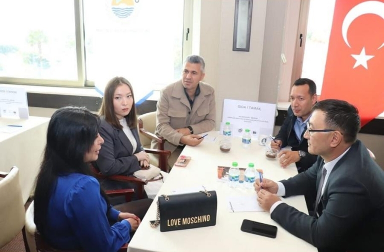 Mersin ve Kazakistan Arasında Ticari Köprü: İş Dünyası MTSO’da Buluştu