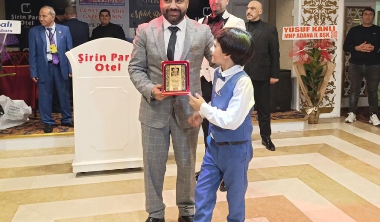 Türkiye Ak ve Gençlik Ocakları’na Anlamlı Onur Plaketi