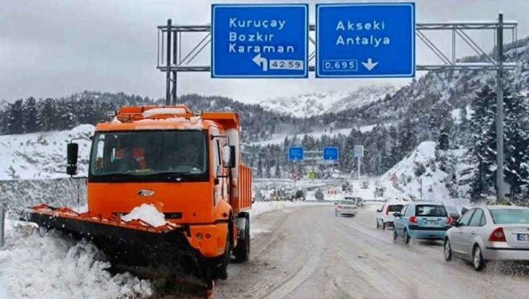 Akseki-Seydişehir Yolunda Kar Temizleme Çalışmaları Başladı