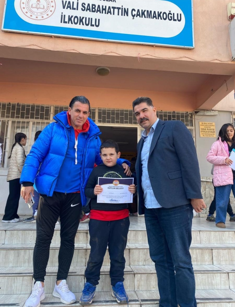 Mersin’de Geleneksel Spor Rüzgârı: Halat Çekme Yarışması Nefes Kesti