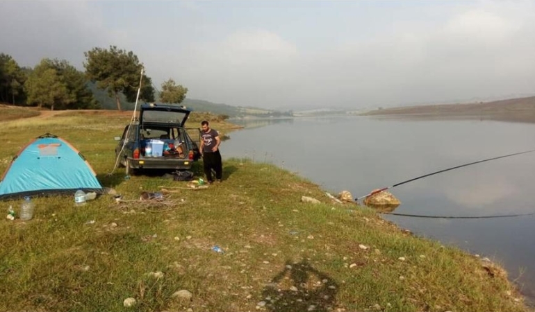Adana’nın Saklı Cenneti: Sarıçam Yığızlar Göleti Doğaseverleri Bekliyor!