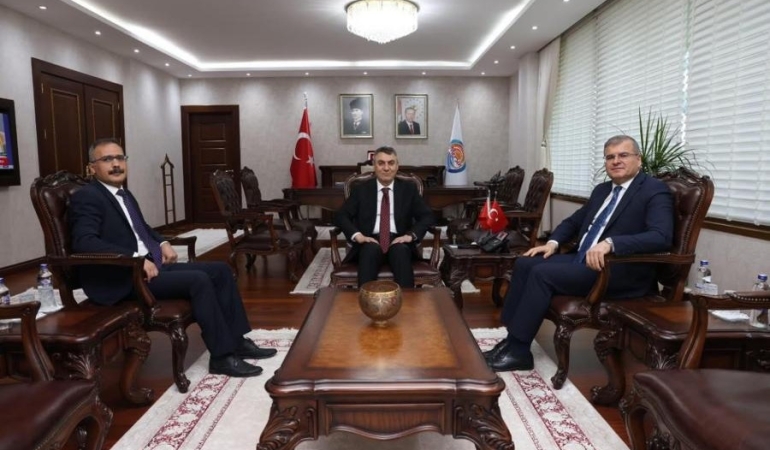 Adaletin Hızlı ve Verimli Olması İçin İşbirliği: Mersin’de Hukuk Sistemi Gelişiyor