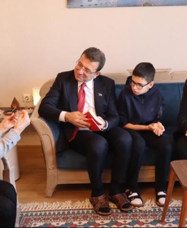 17405433791922481525