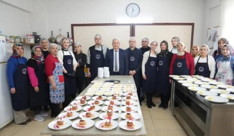 Niğde’de Geleneksel Türk Mutfağına Yoğun İlgi: Kursiyerler Usta Aşçı Oluyor