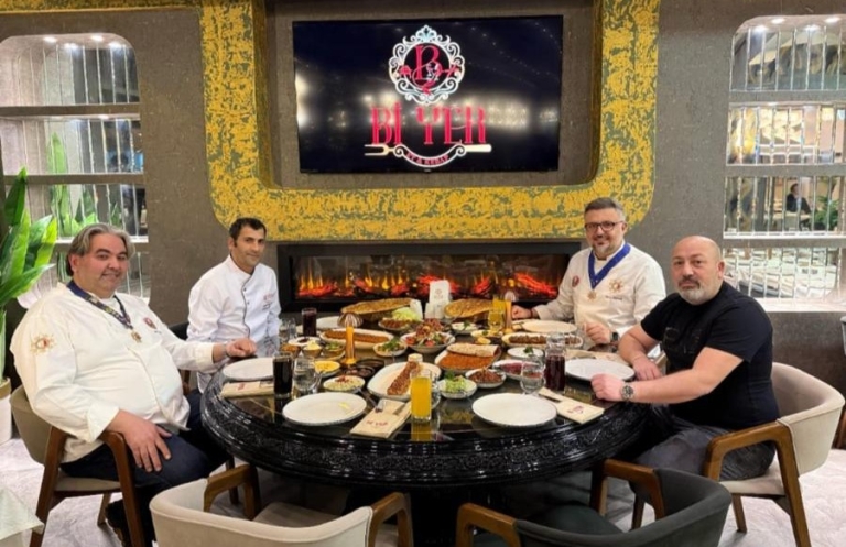 Gastronomi Yıldızları Ayvaz Akbacak ve Şenol Özbay’dan Ramazan’a Özel Lezzetler