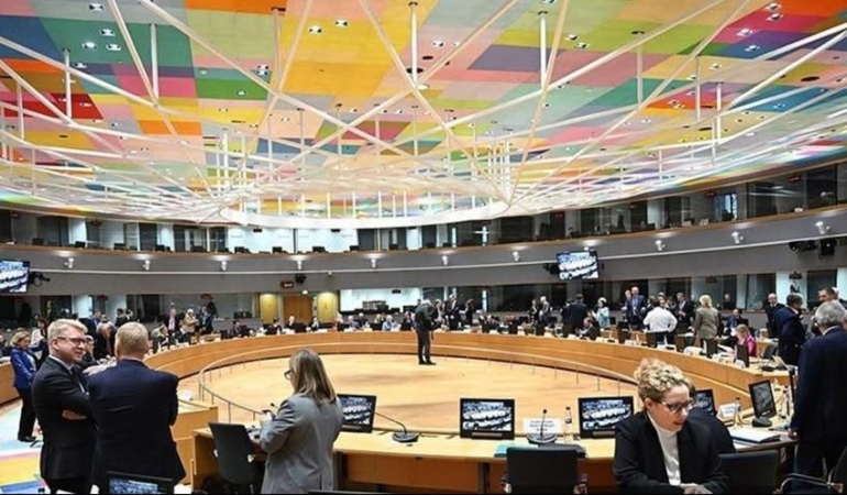 AB, Ukrayna İçin Yeni Destek Arayışında: 800 Milyar Avro’luk Savunma Planına Direnç Var