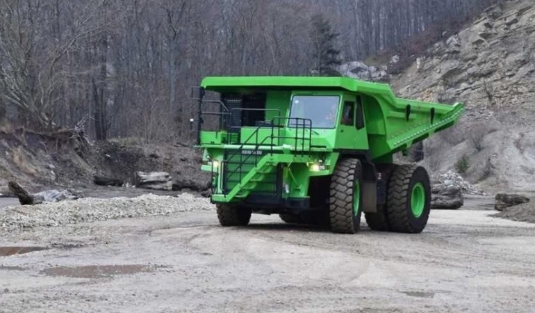 Dünyanın En Büyük Elektrikli Kamyonu eDumper, Çevre İçin Çalışıyor