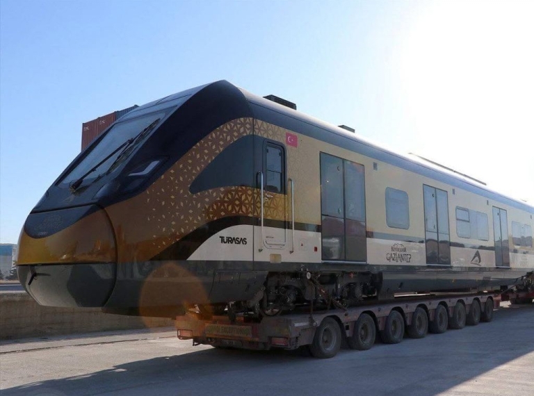Gaziantep’te Ulaşımda Devrim: Milli Banliyö Treni Hizmete Hazır