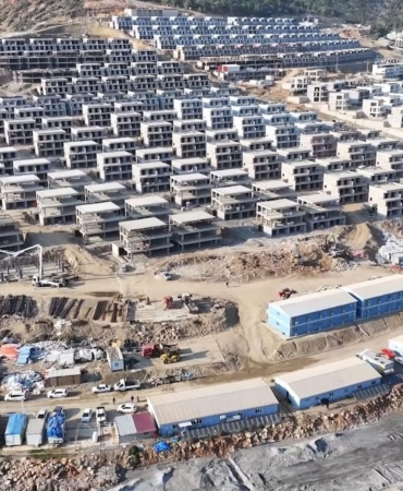 17418993442094915514