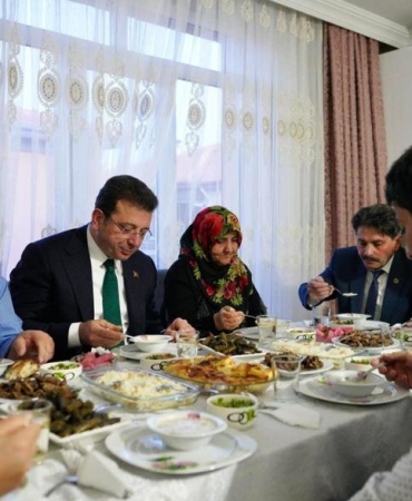 17421562872101989543