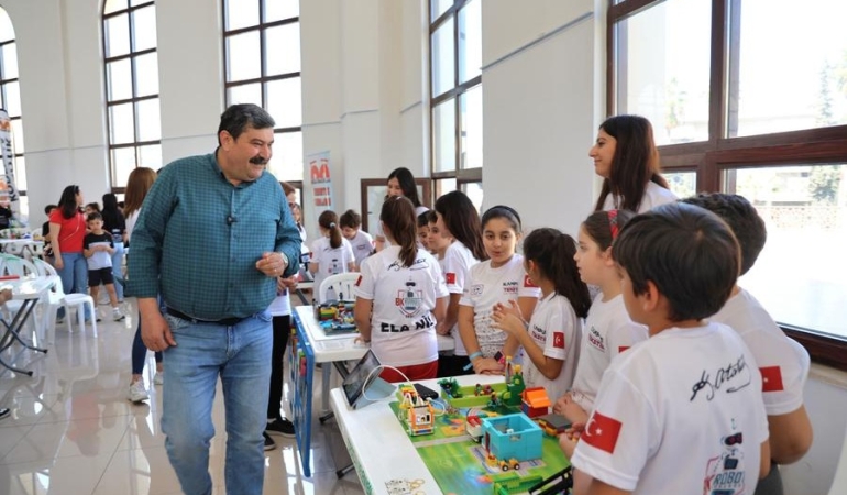 Yapay Zekâ ve Mühendislik Buluştu: Toroslar’da Robotik Şampiyonası Heyecanı