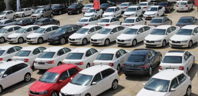 Araç Piyasasında Kriz: Fiyatlar Çakıldı, Satışlar Durdu