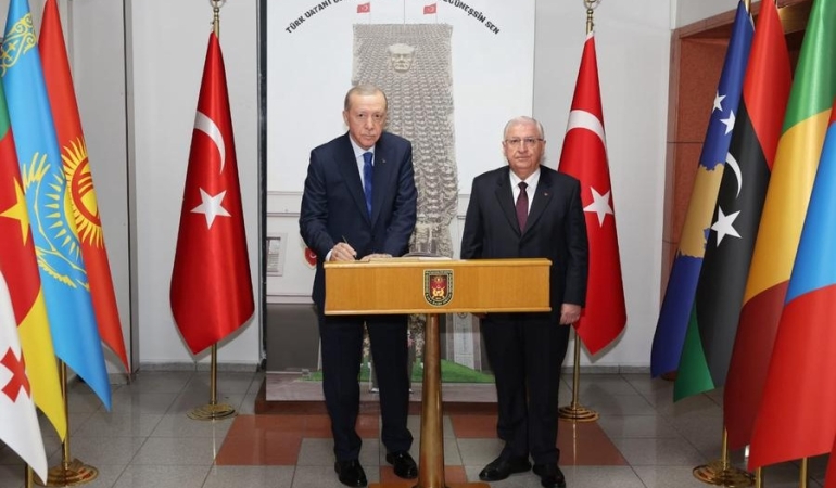 Cumhurbaşkanı Erdoğan, Kara Harp Okulunda Genç Subaylarla İftar Yemeğinde Buluştu