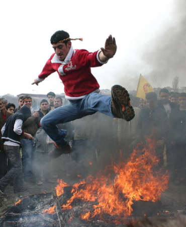 17426536171926381417