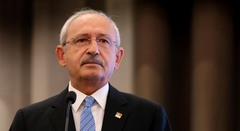 CHP’de Liderlik Yarışı Başlıyor: Kılıçdaroğlu Adaylığını Açıkladı