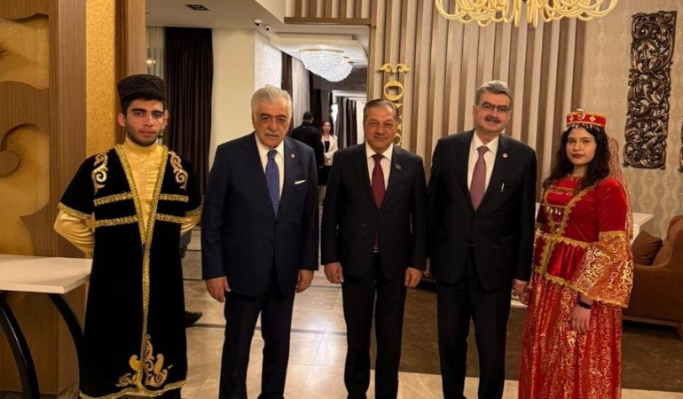 17427689111072273452