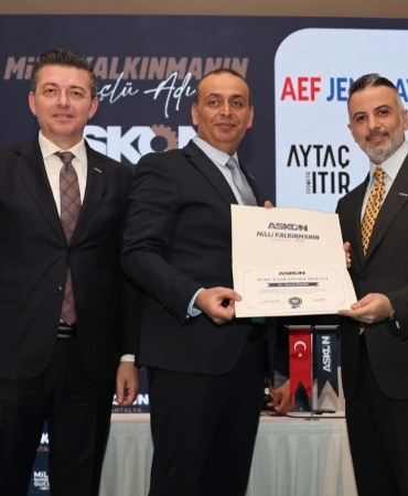 17427705841145662217