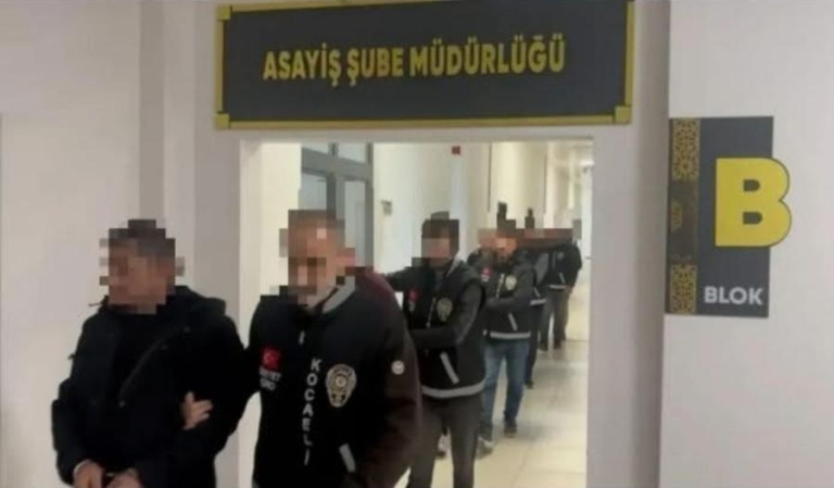 Komşular Arasında Park Yeri Kavgası: 1 Ölü, 3 Tutuklama!
