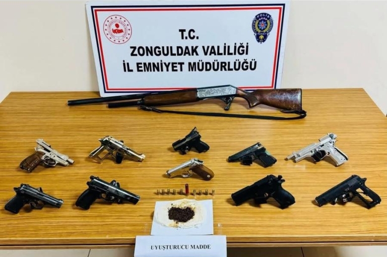 Zonguldak’ta Silah ve Uyuşturucu Operasyonu: Çete Çökertildi!