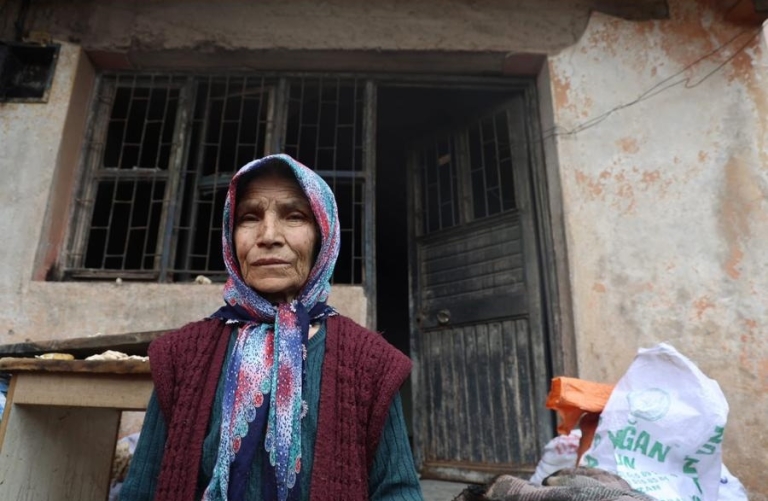 Tarım İşçisi Kadının 40 Yıllık Emekleri Yangında Küle Döndü