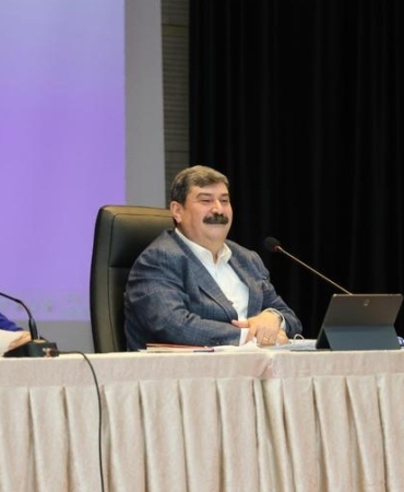 17437120401886817807