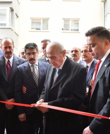 17438205711846953074