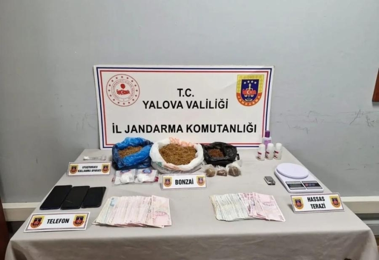 Yalova’da Uyuşturucu Satıcılarına Operasyon: 2 Kişi Gözaltına Alındı
