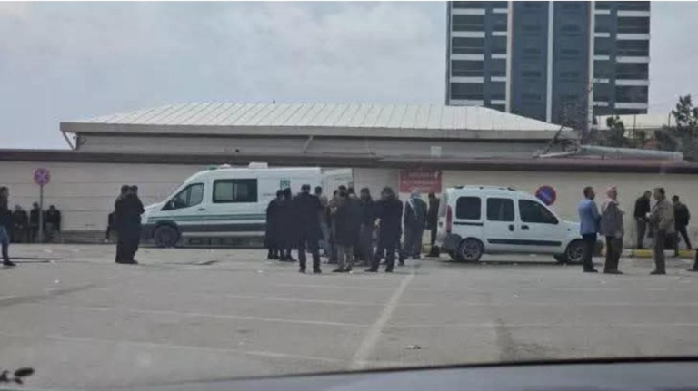 Kadına Şiddet Yine Can Aldı: Eşi Tarafından 15 Kez Bıçaklanan Zeliha Hayatını Kaybetti