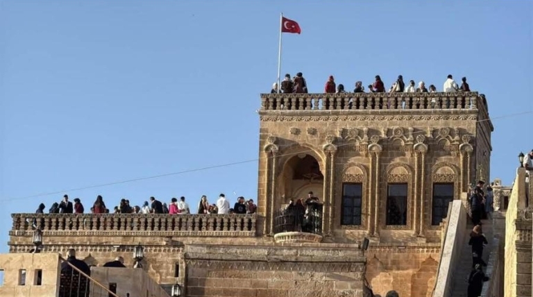 Midyat Bayramda Büyüledi: Yüzbinlerce Turist İlçeye Akın Etti