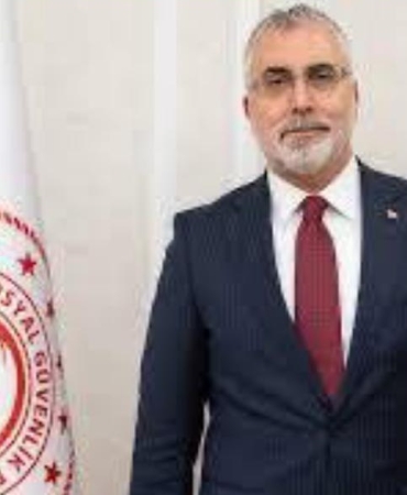 17444878871266426551