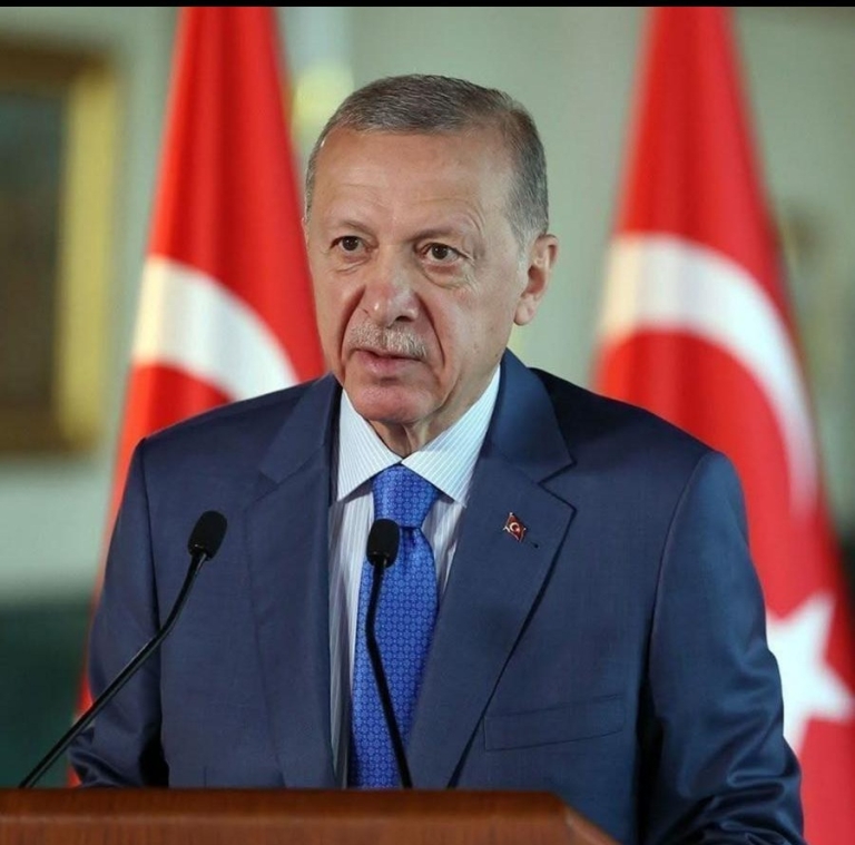 Erdoğan’dan CHP ve Özgür Özel’e Yüklendi: “Ekonomiyi Hedef Alıyorlar”