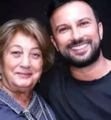 17449320181960429574