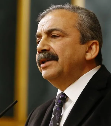 17449322761766750227