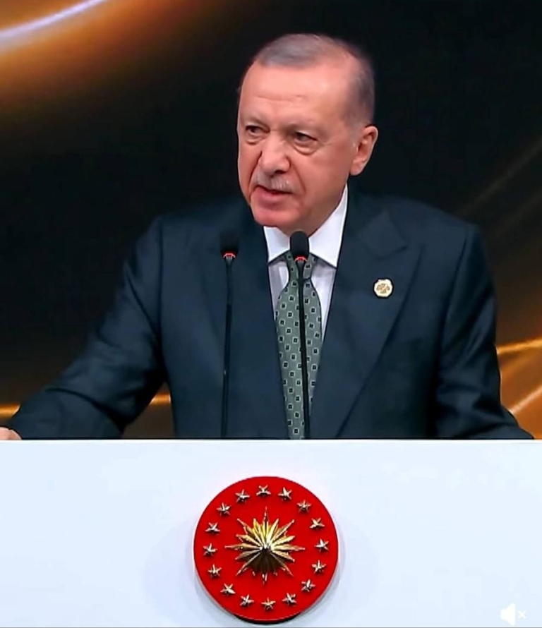 Aileye Yönelik Tehditlere Sert Çıkış: “Özümüzden Koparsak, Geleceğimizi Kaybederiz”