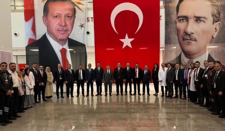 17450903601371140618