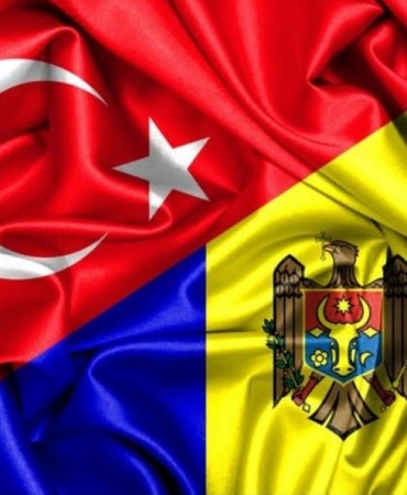 17452682061457010032